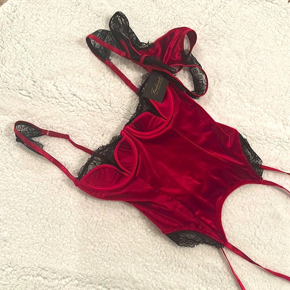 Fredericks of Hollywood red velvet corset & thong (s)